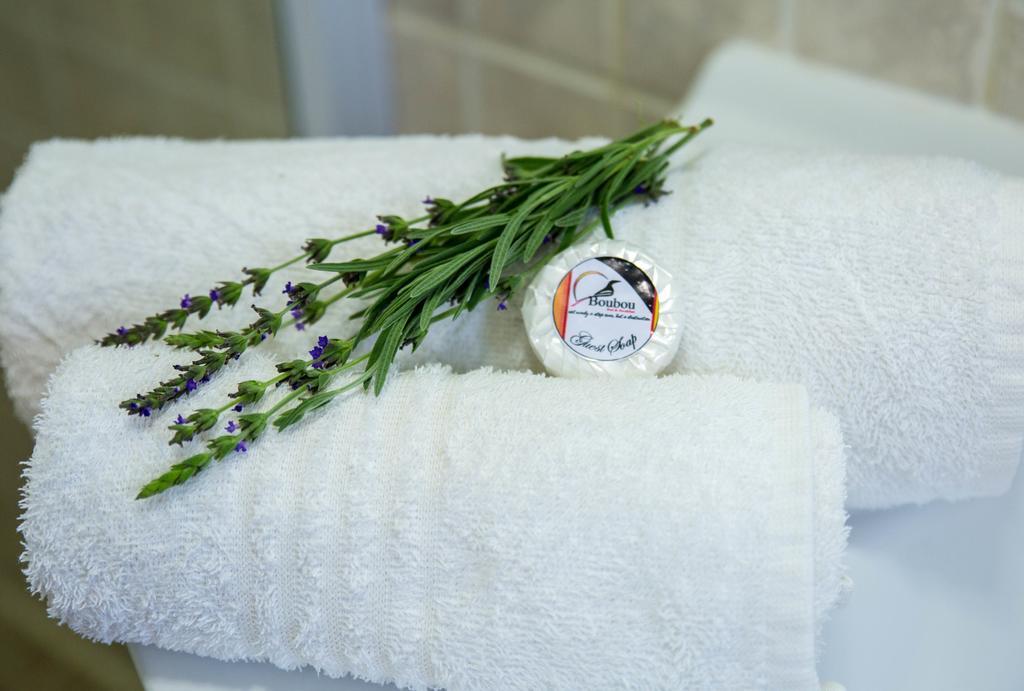 Boubou Bed And Breakfast Рустенбург Екстериор снимка