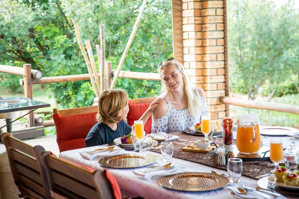Boubou Bed And Breakfast Рустенбург Екстериор снимка