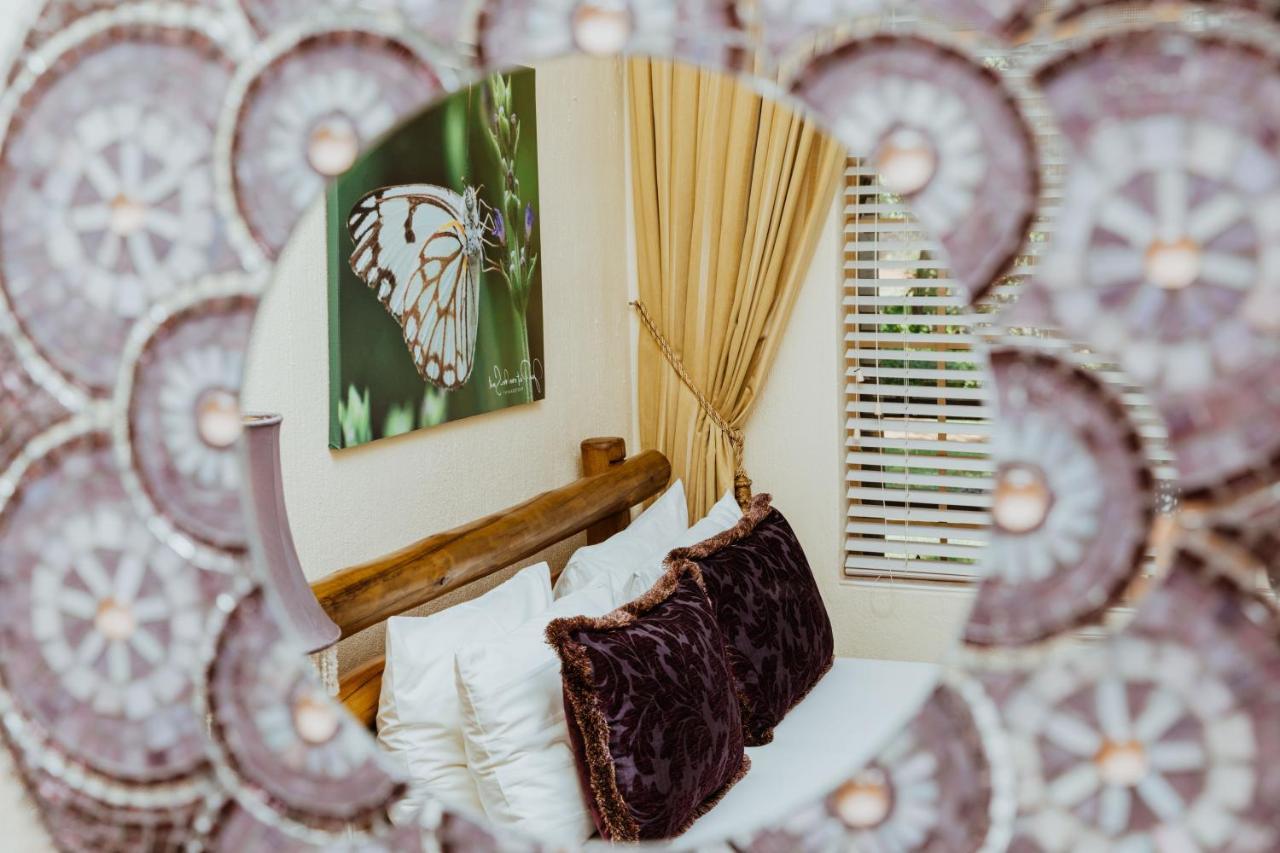 Boubou Bed And Breakfast Рустенбург Екстериор снимка